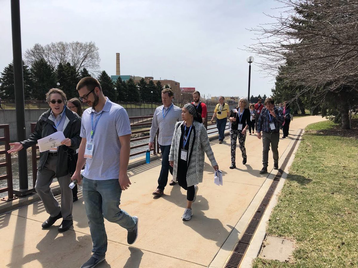 altafieldnotes's tweet photo. Alta co-hosted a mobile tour of the potential site of the City Loop bike and ped pathway that will prioritize daily, routine active transportation 🚲🚶‍♂️👍 Alta is a proud sponsor of the #BikeWalkMN conference in Rochester, MN #BikeWalk18 https://t.co/7vZfQ8Uxyn