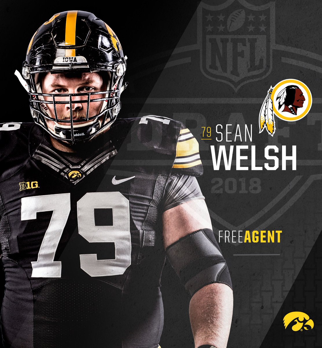 HawkeyeFootball's tweet photo. Take advantage of the opportunity, fellas | #NFLHawks https://t.co/RdFYRqeuRY