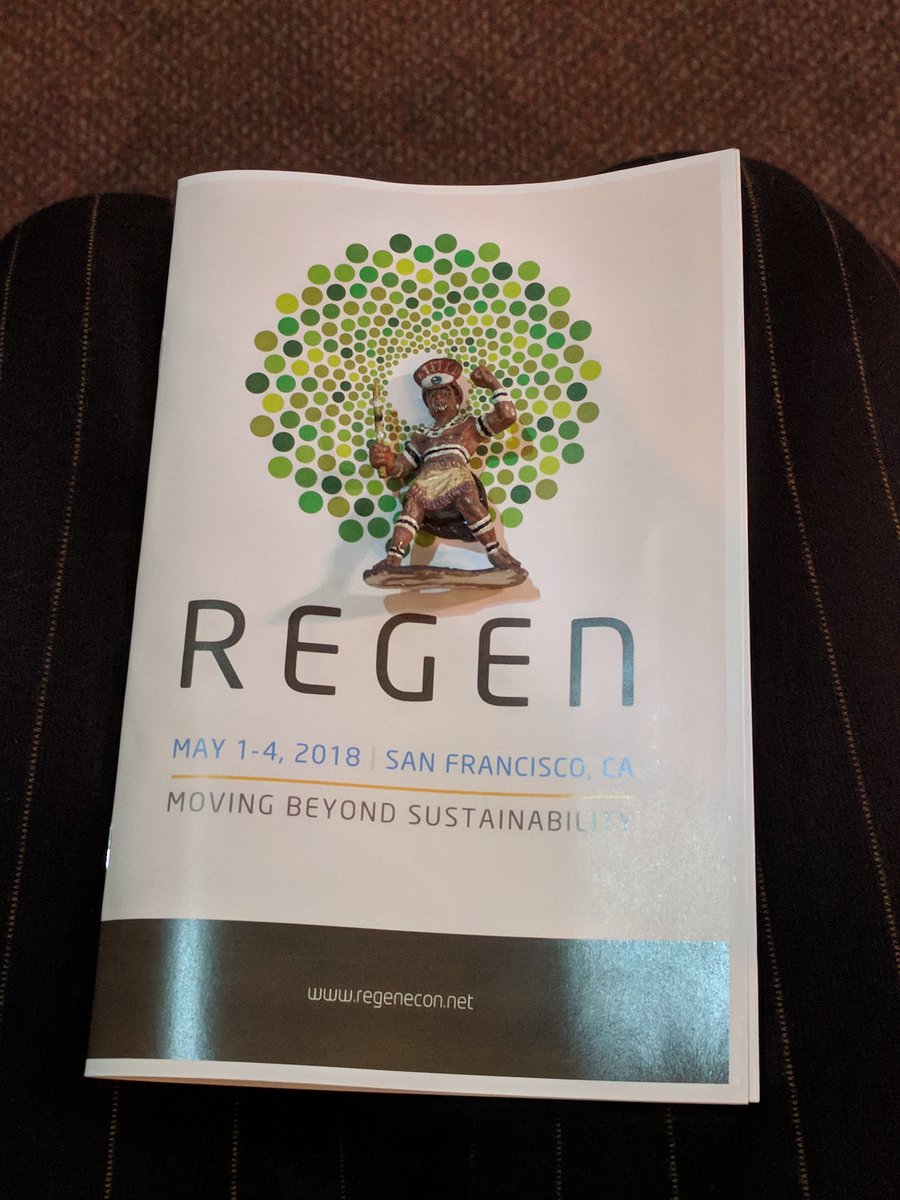 RoamingOhlone's tweet photo. #indigenousprotocol #indigenizetheybay #regencon18 #sanfrancisco #yelamu #ramaytush #ohloneterritory #roamingOhlone teaching the importance of acknowledging the ancestors of the territory we are present on, on #occupied #nativeland #honornativeland https://t.co/KZyyRbCw6O