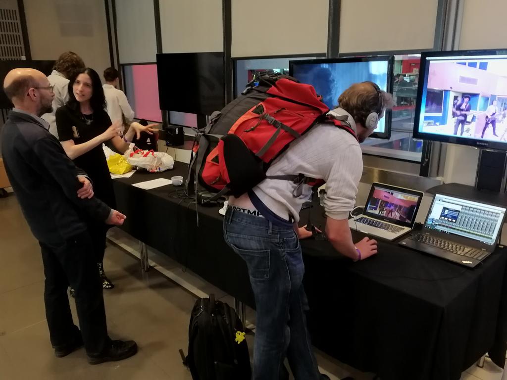 GPKSound's tweet photo. University of York immersive audio demos in full swing at BBC at #BBCsound18 @Mariana_J_Lopez @UoYElecEng #enhancingad https://t.co/gOI7iJmGr6