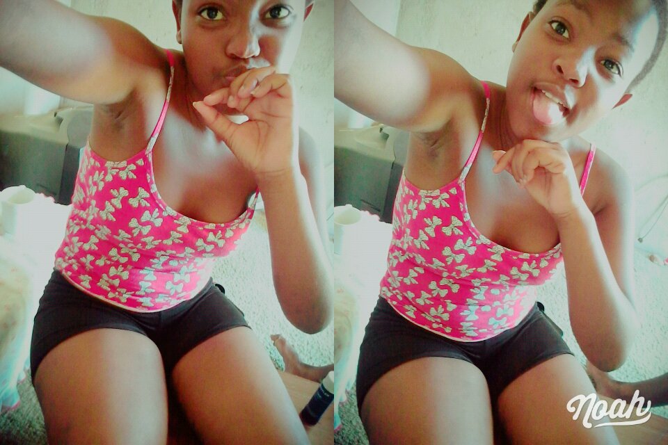 Amanda06862382's tweet photo. Queen Nokwanda lapho ngimthandan ker https://t.co/oW9cTOvfCS