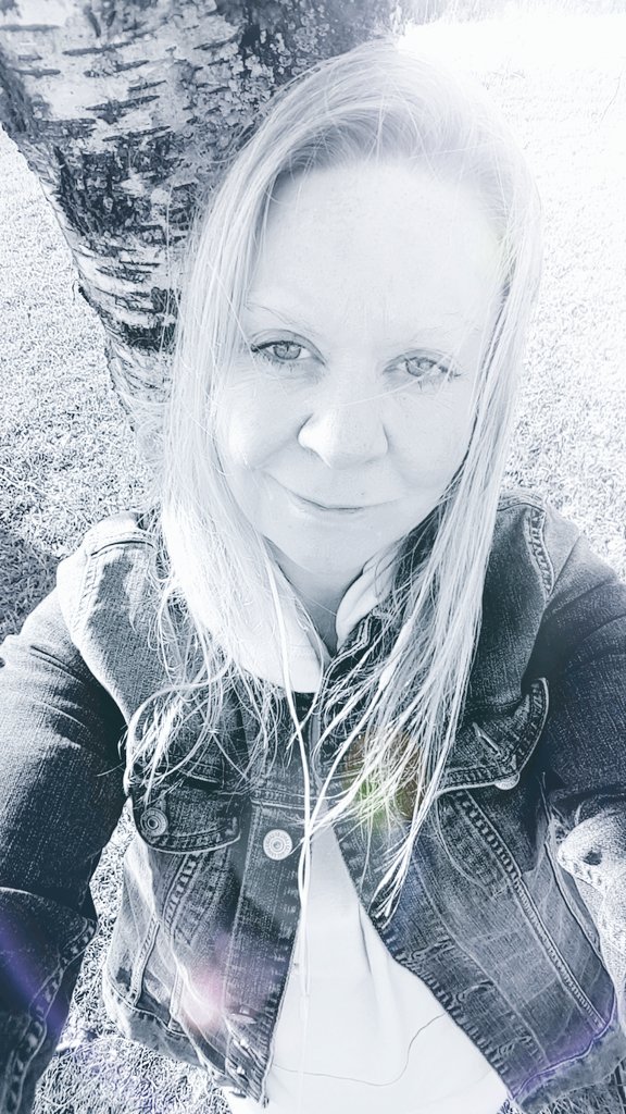 bettabett71's tweet image. Dagens Lille #gåtur #Eidanger #Hovenga #bedrehelse #veienvidere #kjølnes #porsgrunn_min_by #vårilufta #blåsbort får #barnebarnet på #besøk #kvalitetstid #verdensfineste 😙🌸❣😍🤗🌞