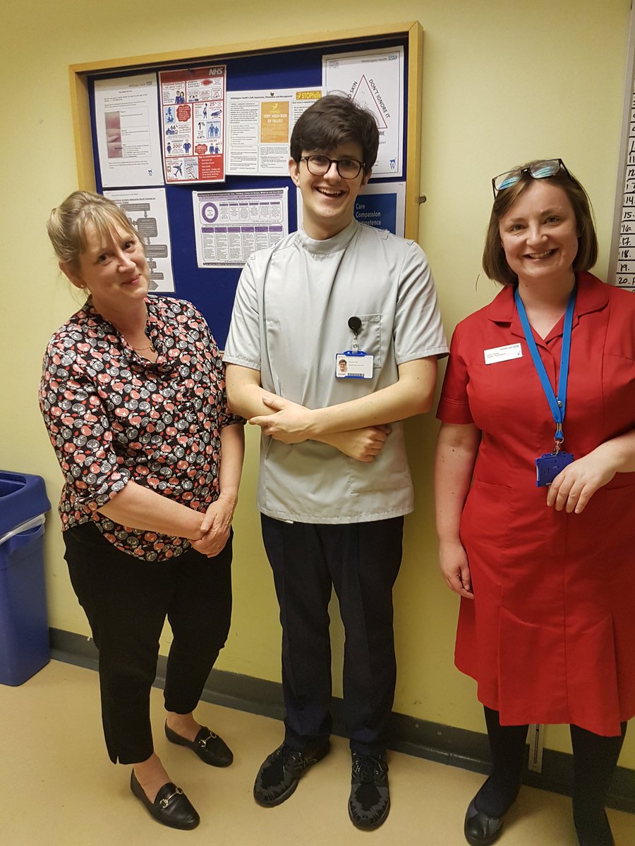 KevinGibride's tweet photo. @WhitHealth Thanks to Jennie Williams Director of Nursing & Quality Haringey & Islington CCGs, for her words of support encourage and recognition on visit to Cavell Ward today @S_HarringtonNHS @SarahHa88622902 @alison_kett @Ruth_E_Law @Normafrench @johnsonmich18 @datt_colette https://t.co/rwhlPwUYje