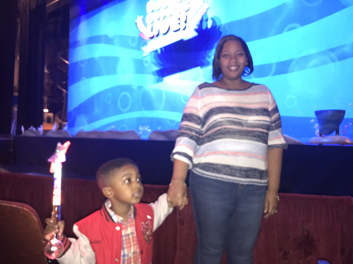 affablespirit's tweet photo. #bubbleguppieslive https://t.co/6vF6M5oEkC