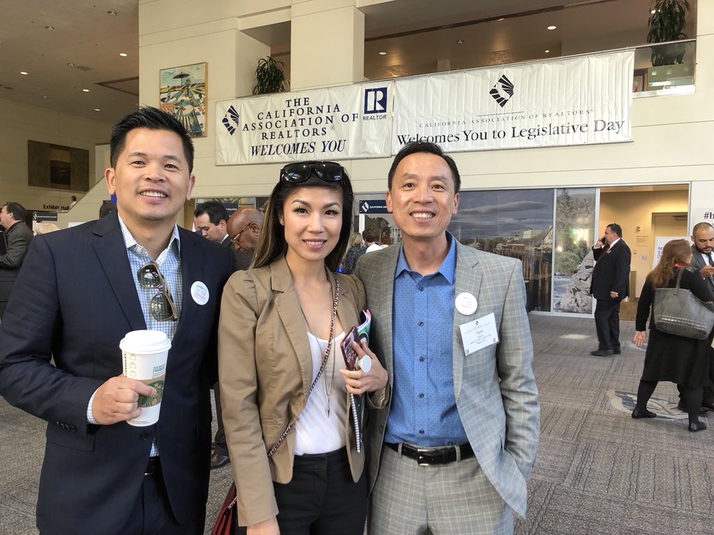 VNARP_SV's tweet photo. #VNARP team is here in Sacramento along with #SCCAOR to support the C.A.R.’s 2018 Legislative Day #CARLegDay #homeownershipmatters #AB1979 #SB1469 https://t.co/z9a4hQ1OUD