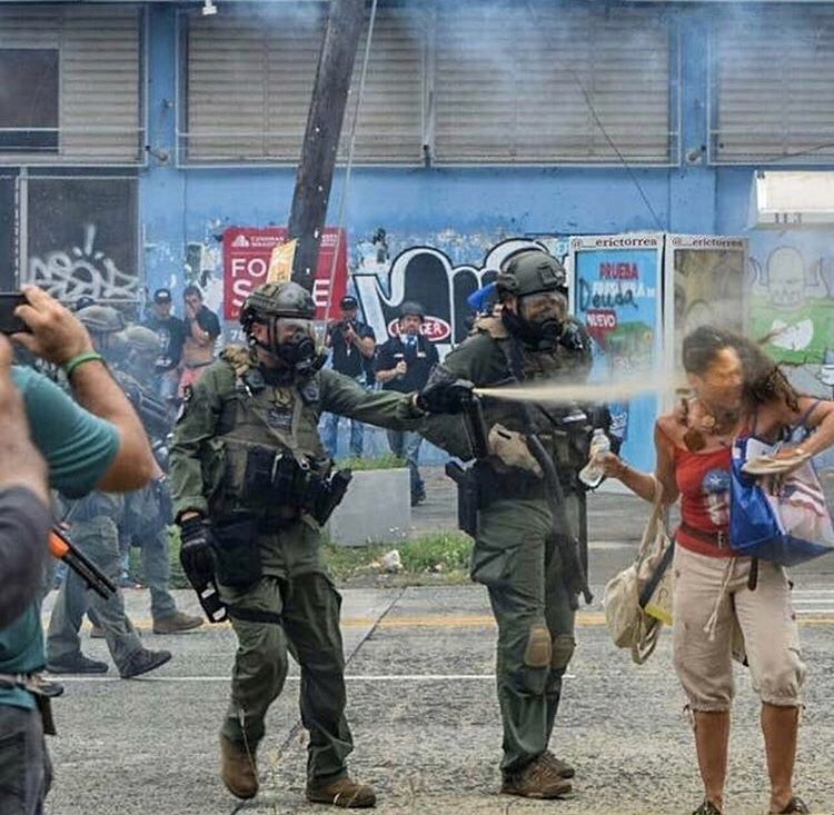 denicefrohman's tweet image. This photo right here. Barely making national news; we must amplify. #ParoNacional #AllEyesOnPuertoRico