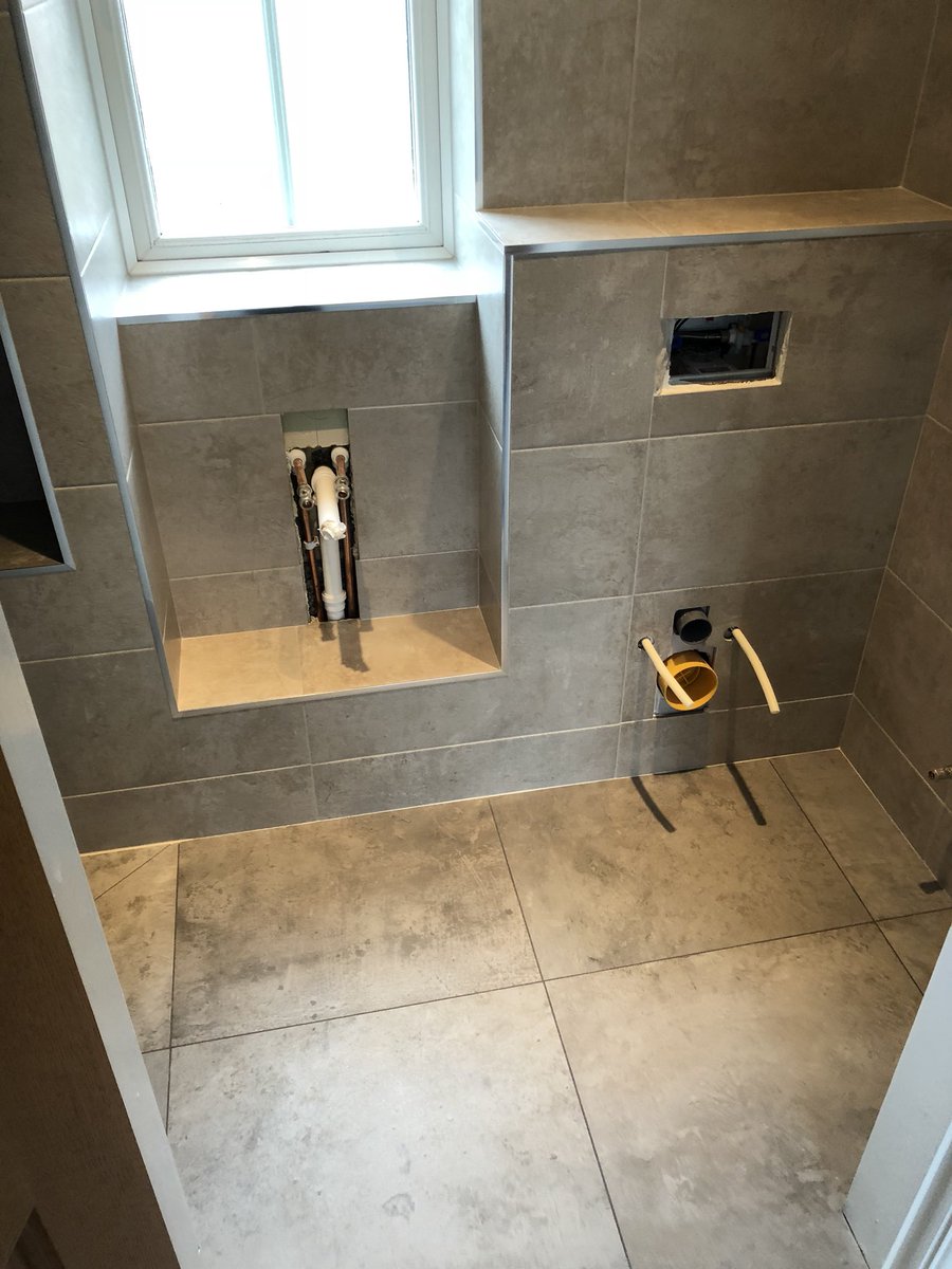 Wet room finished  using this system <a href="/Prfct_Lvl_Mstr/">Perfect Level Master</a> on to the next job.... <a href="/lincolntiler/">J C Tiling 👌🏼</a> <a href="/tilemasteradhes/">Tilemaster Adhesives</a> <a href="/Dural_UK/">Dural UK Ltd</a> @PochinTrade <a href="/ImpeyShowers/">Impey Showers</a>