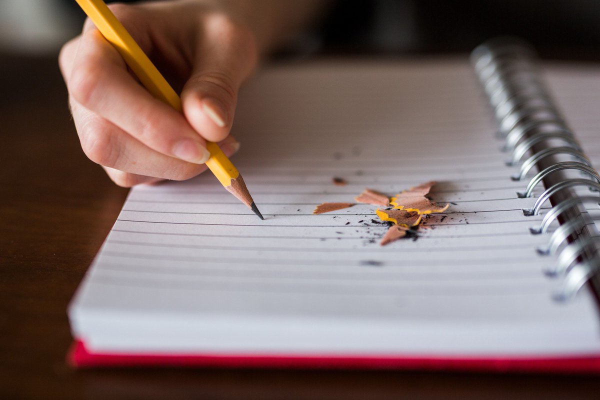 PoshStorybook's tweet photo. The mind of a writer is certainly a curious place. We forget because we are too busy remembering the important things. Here is a poem for that-https://t.co/lnwu9VwGMk   #poetry #poetrycommunity #mind #creativity https://t.co/pnuKinZxb8