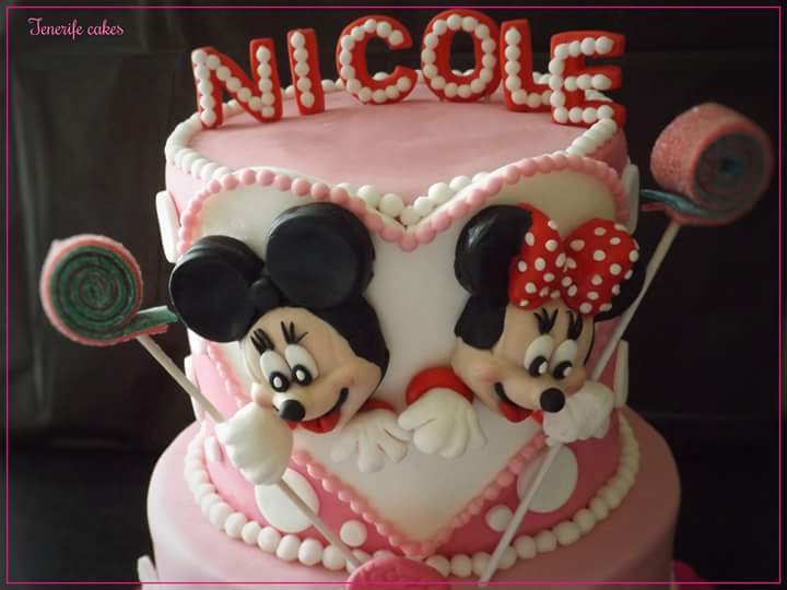 TenerifeCakes's tweet photo. Tarta decoradas Mickey and Minnie mouse
+34 640 324 876 https://t.co/iBmkUQufJ8