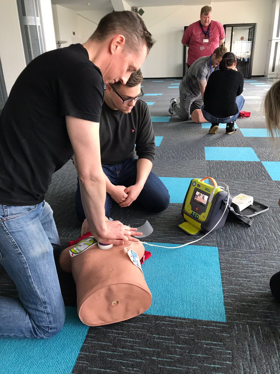 MaroonTraining's tweet photo. Half way through Safety week. Launching 4 new ZOLL AED 3’s. Keeping the entire workforce safe @ZOLLaeds @LyndseyWestcot1 #defibtraining #safety https://t.co/Ybdd4ELHcw