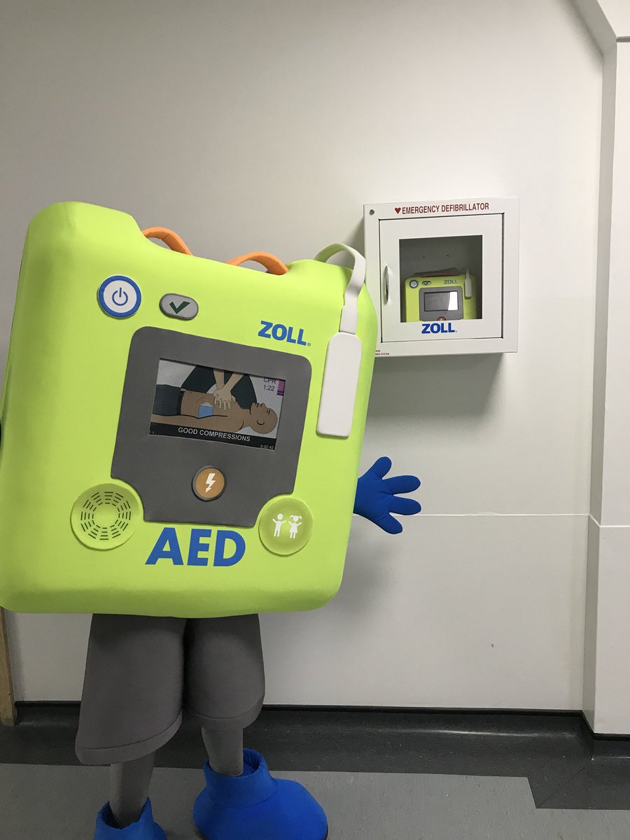 MaroonTraining's tweet photo. Half way through Safety week. Launching 4 new ZOLL AED 3’s. Keeping the entire workforce safe @ZOLLaeds @LyndseyWestcot1 #defibtraining #safety https://t.co/Ybdd4ELHcw