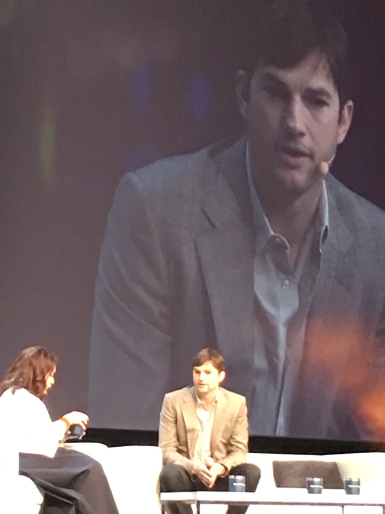 Stelow's tweet photo. @aplusk explains how he started investing in Emerging Tech companies: “I always use a counterintuitive thesis that says is the company looking at something in a completely different way that incumbents won’t try.” like @Airbnb. ##DellTechWorld #EmergingTech https://t.co/wYtWYcJhw6