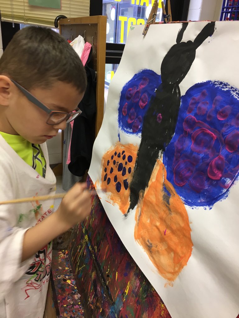AudSamKdg's tweet photo. Using our knowledge of a butterflies 3 body parts - head, thorax, and abdomen - and their symmetry to paint beautiful butterflies this morning! #yorkdukes #centerbasedlearning https://t.co/M8VItHMSbr