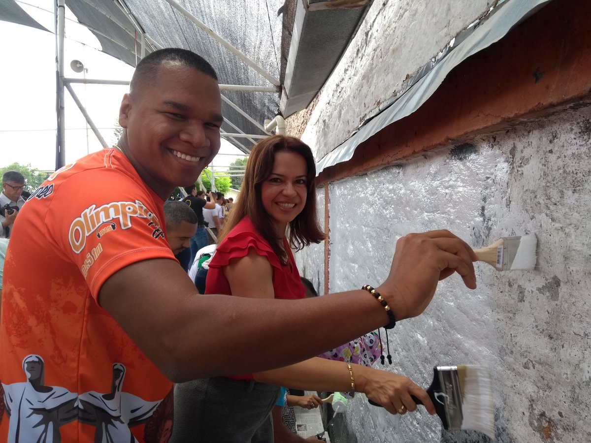 a_carolinacampo's tweet image. Hoy nos unimos por la #EducaciónParaElProgreso