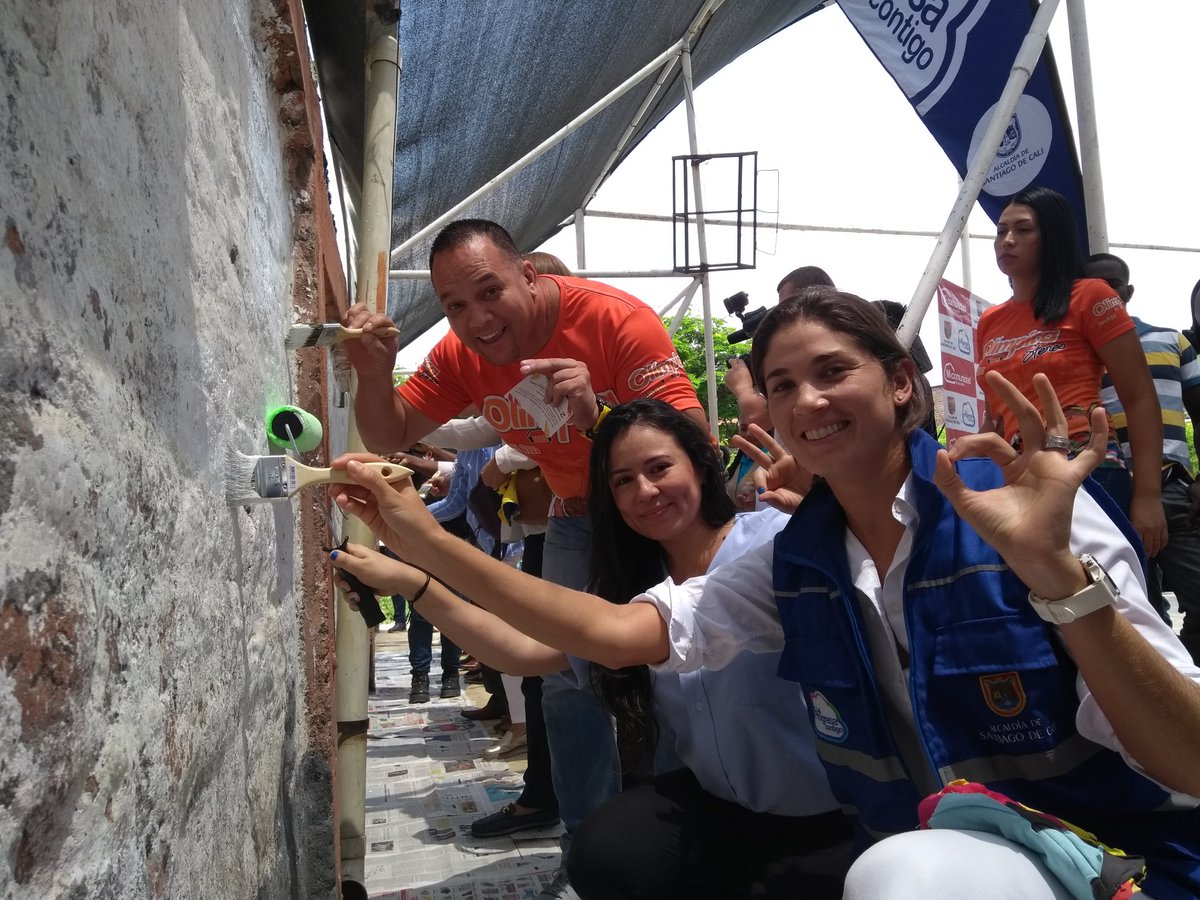 a_carolinacampo's tweet image. Hoy nos unimos por la #EducaciónParaElProgreso