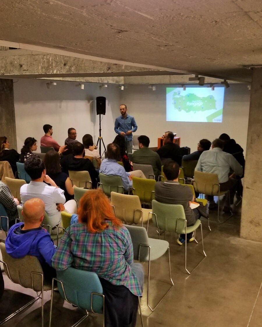 Burak Kartal ‘Kitlesel Fonlama’ konusundaki deneyimlerini bizimle paylaşıyor! #makerhareketi #makermeetup #maker