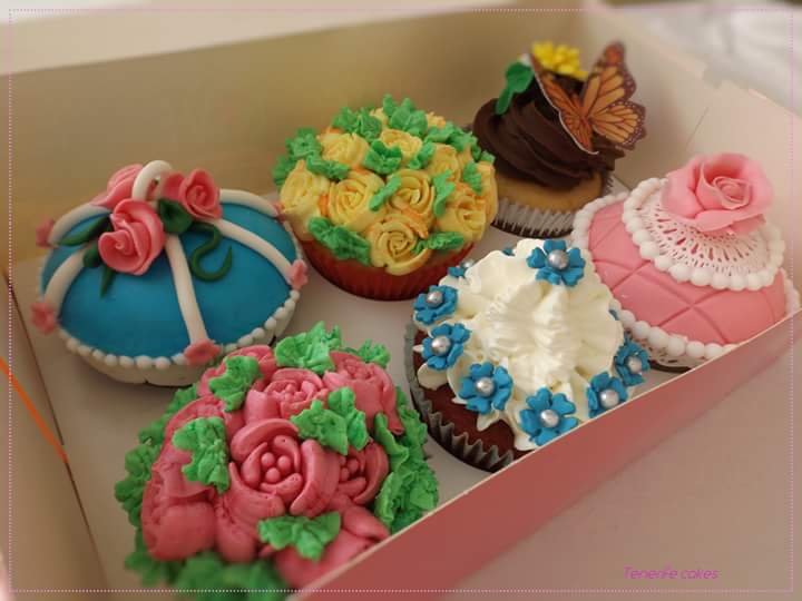TenerifeCakes's tweet photo. Cupcakes Primaverales 
+34 640 324 876 https://t.co/SC1FLGnpSP