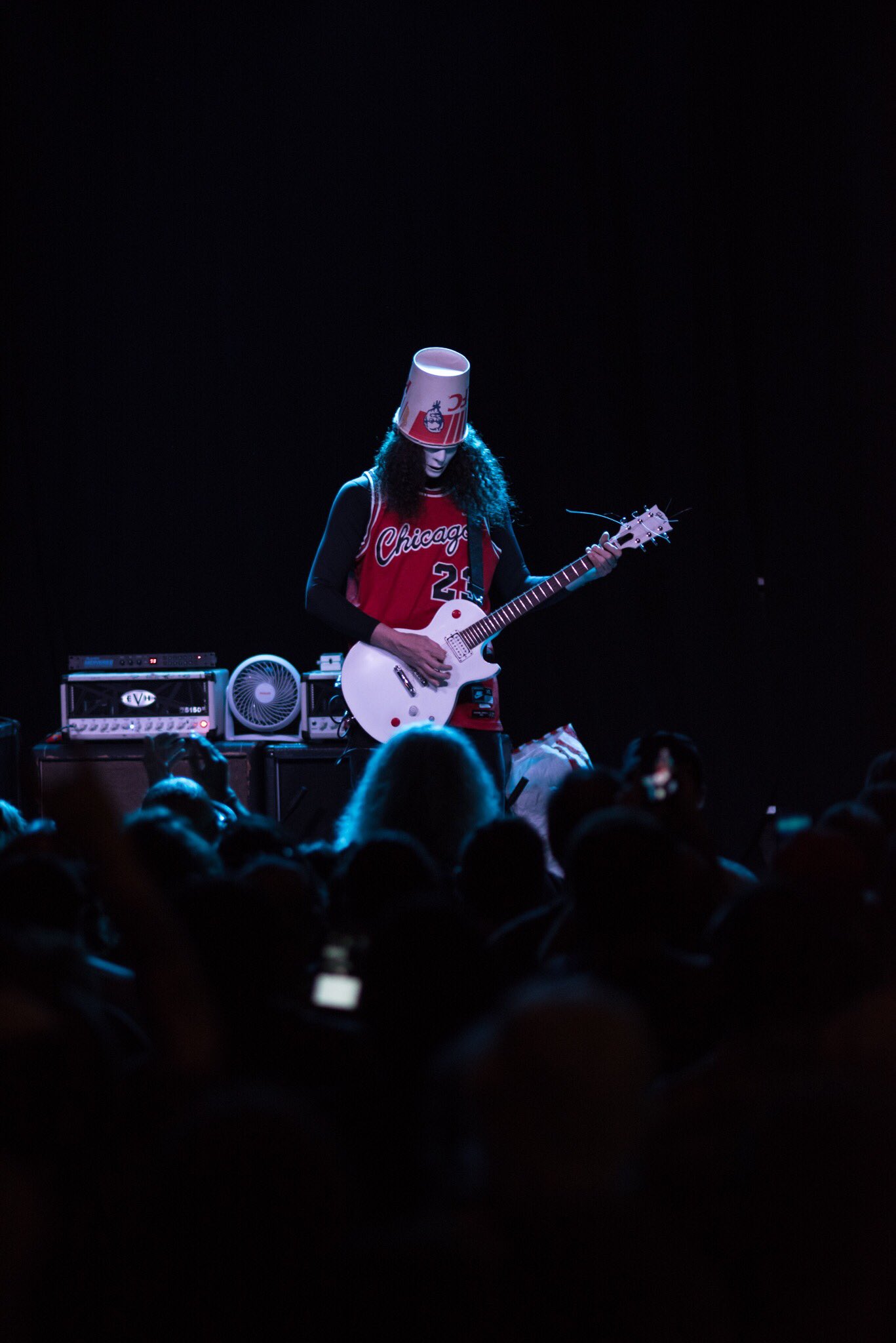 EXIT/IN on Twitter "A legendary guitarist + KFC bucket = a kickass