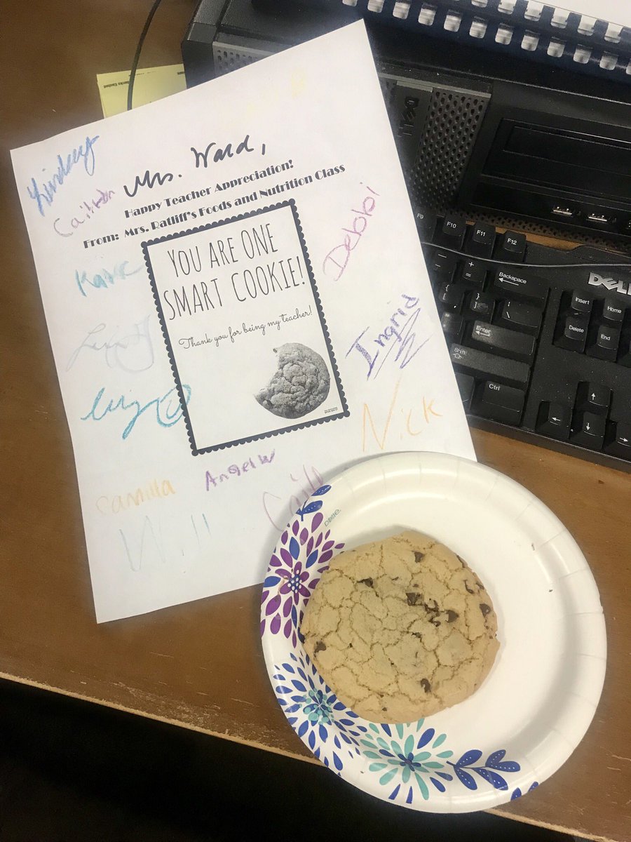 PHSTIGERLIBRARY's tweet photo. Specials thanks to Mrs. Ratliff and the Food and Nutrition classes for treating PHS to THE YUMMIEST cookies for Teacher Appreciation Week  🍪👩🏻‍🏫👨🏼‍🏫🍪 https://t.co/KKN8wlw1UM