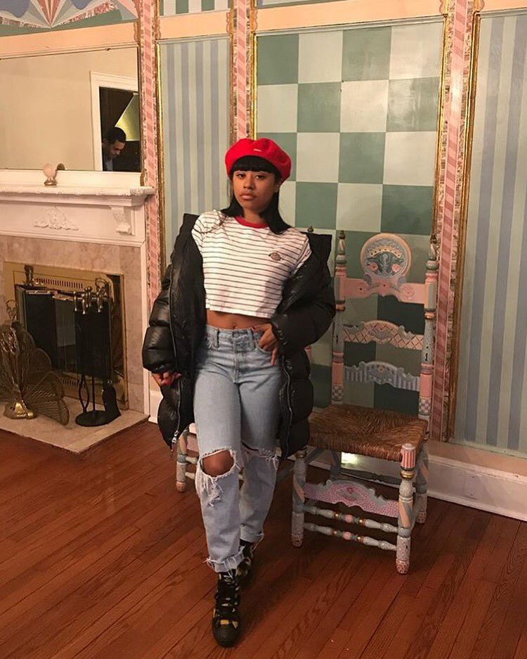 orgellaent's tweet photo. [THREADS] We are totally loving this look by @hennessycarolina 
@iamcardib’s gorgeous sister!

This look is giving us Hip-Hop glam and a bit of an elegant edge! 

Autumn 🍂 VS Winter ❄️ 

#HennesyCarolina #AutumFashion #WinterFashion #AutumnThreads #WinterThreads #GetTheLook https://t.co/znFGbjHhUx