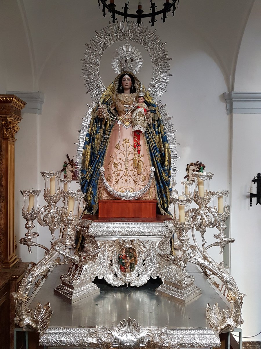 paliodemlga's tweet photo. Ntra Sra del Rosario, Patrona de El Palo, ataviada y entronizada para su #Rosario Vespertino Extraordinario del próximo viernes 5. #CofradiasMLG #GloriasMLG @rosarioelpalo https://t.co/aoAdConusc
