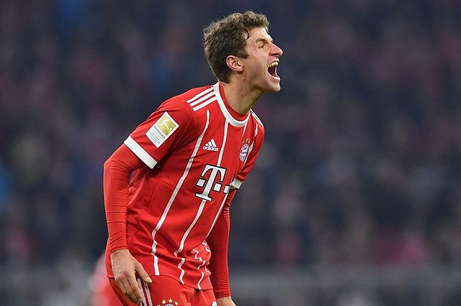 Muller: “No perdimos por culpa del árbitro, perdimos por errores nuestros.
Ya basta, ya es suficiente que los seguidores del Barcelona se metan en lo que no les importa, ellos están eliminados porque su equipo no pudo pasar de la Roma y desacreditan los logros del Real Madrid”