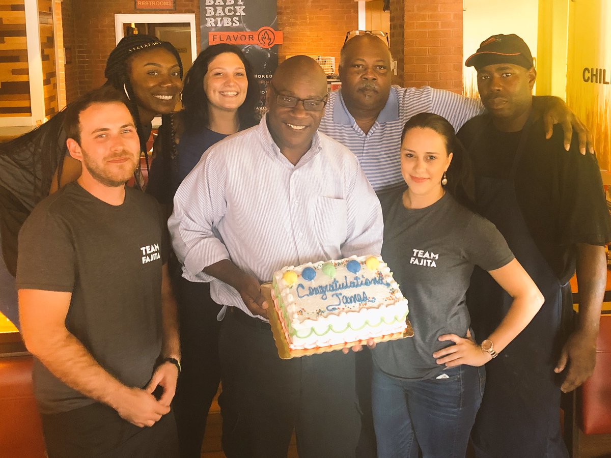 TifPerryChilis's tweet photo. Welcome to #teamregency James!!! You blessed to receive my team! Take care of them I love them all!!!! @ChilisJobs @AJStoked https://t.co/JMj6bHRA7l