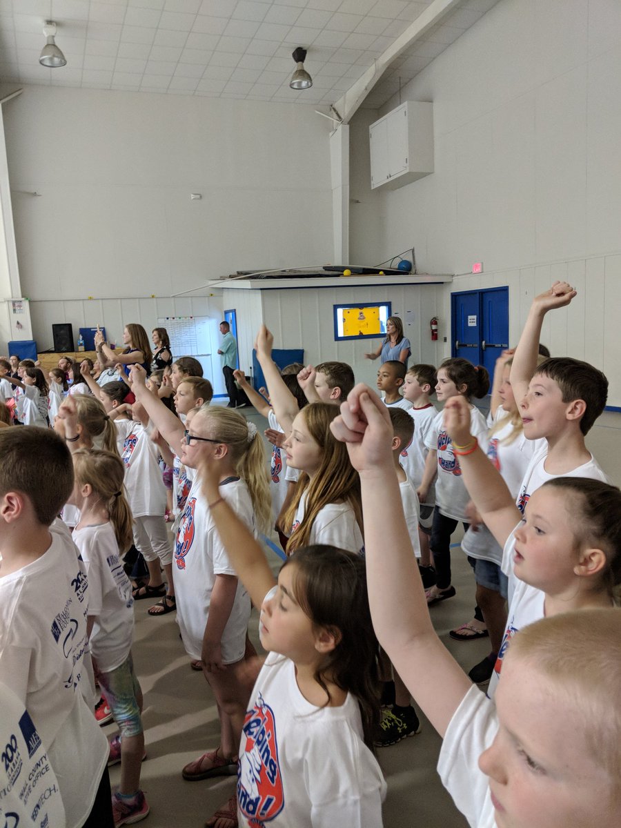 HymanScarlett's tweet photo. APS 2nd graders graduated as Super Citizens today from the Liberty's Legacy program. #ArabCSvision #ArabPrimary https://t.co/LVcOudIJvX