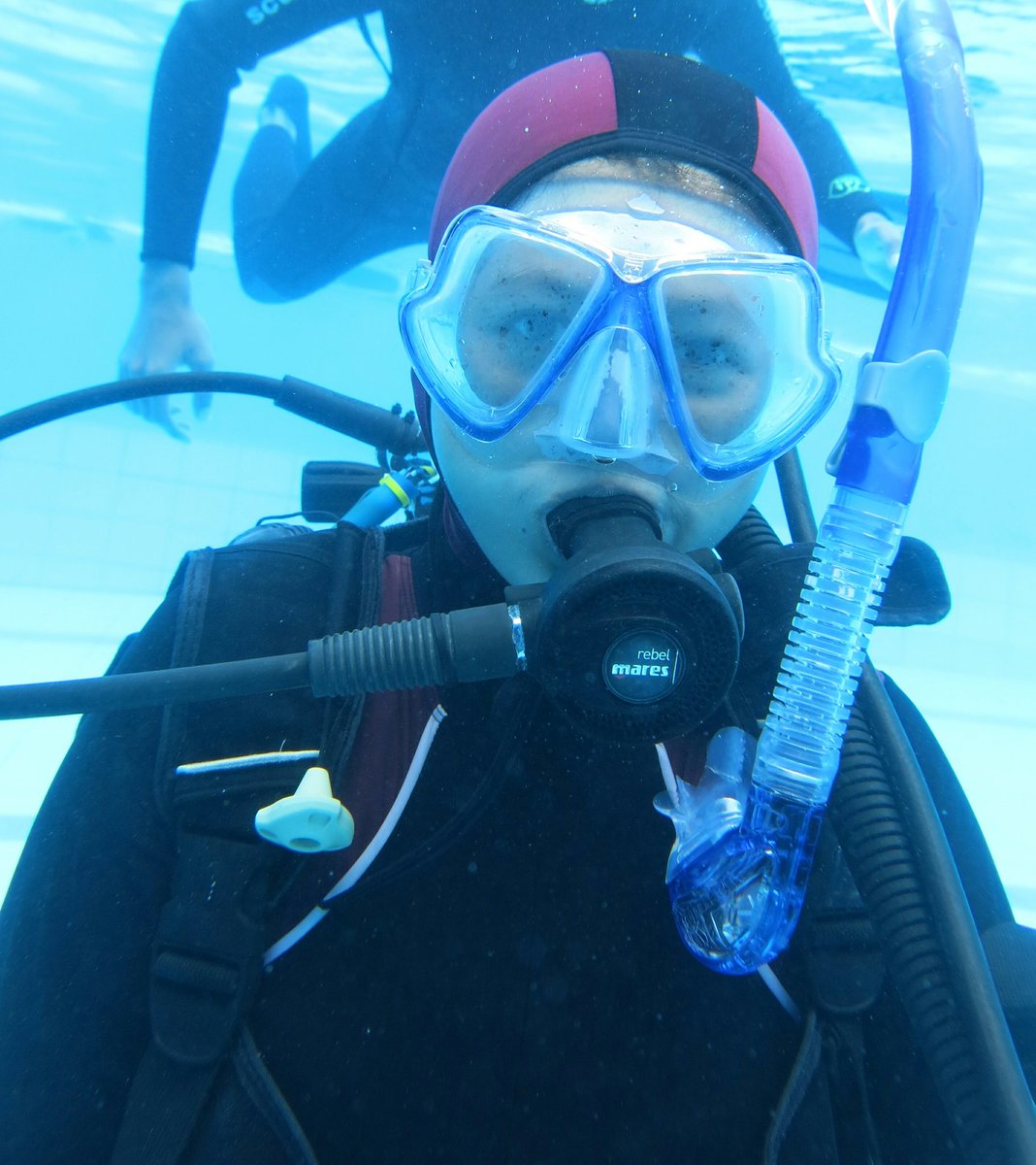 Deeper_Diving's tweet photo. Semua berhak menikmati semua ciptaan Tuhan.. #divergirl #scuba #diving #deeperdivecenter #deeperdivingadventure #diver https://t.co/pPXuTqGUMx