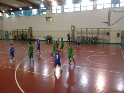 Campionato Esordienti : ABC PANDINO - PALLACANESTRO PIZZIGHETTONE 16-50 dlvr.it/QRXLYt