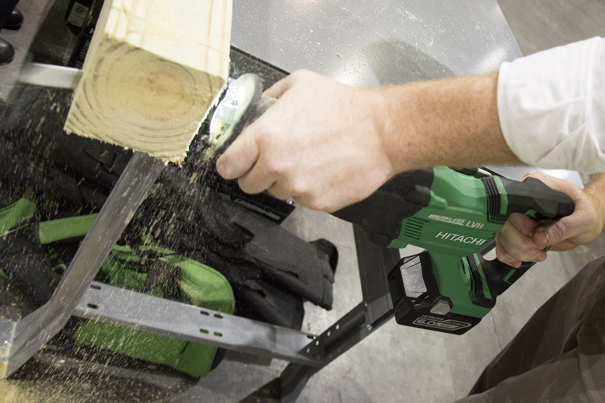 MetaboHPT's tweet photo. When talking about the #Hitachi CR18DBL #WorkshopAddict says โthis is a great sawโ โcheck out their full review ! https://t.co/Oo3dJAYJLr https://t.co/sA8sKVJK6l