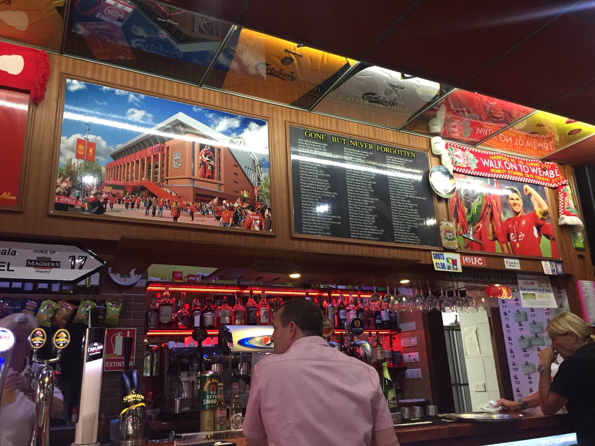 johnymassam's tweet photo. The scene is set....not a bad boozer to watch the game #LFCROM #Liverpool https://t.co/f5ZpwI1uEf