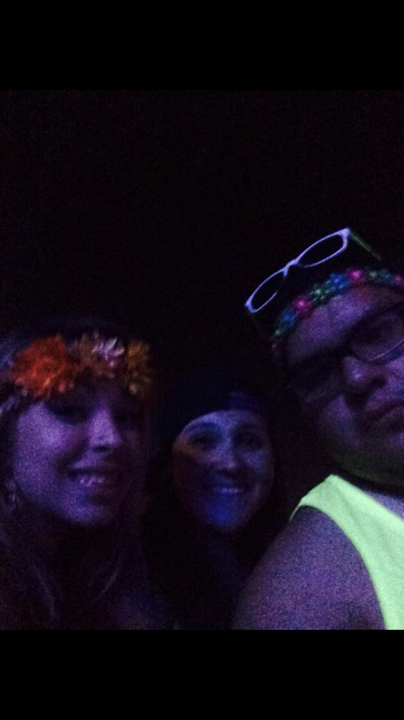 ahnhell_12's tweet photo. Happy Birthday, Headband!!! It’s not the best picture, but I wanted everyone to see the beautiful headband 😂 #firstedc #ravefam @absoluto_190 https://t.co/synnIwEJLw