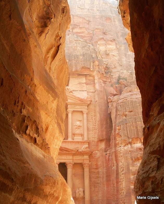 reisgoesting's tweet photo. This is a place I desperately want to see for myself. But no luck yet. I will have to be content with this picture our blogger Marie brought back.
Interested in the story of her adventures in Jordan? Keep posted!
-
-
-
#petra #jordan #visitJordan #sheisn… https://t.co/ubh9gitaAl https://t.co/8J0ik4930h