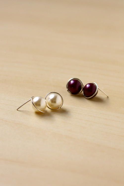 AFJewelryMaking's tweet photo. Celebrate #WireworkWednesday with this effortless wire-wrapped earring pattern for your jewelry collection. https://t.co/E9lkn0JAVP https://t.co/ybL9NybR57