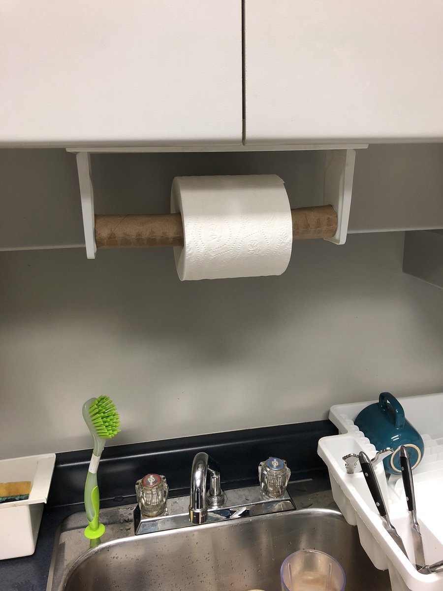 MarkDaileyF1's tweet image. You had one job! 😂 #OfficeProblems