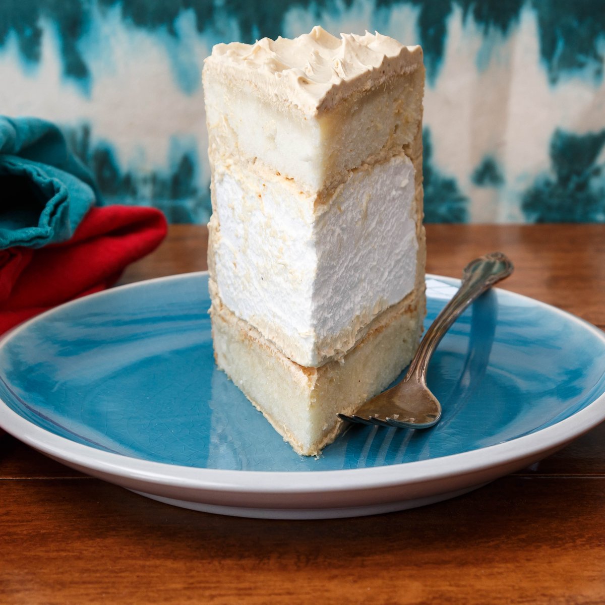 PastryChfOnline's tweet image. Can I interest you in a slice of cake? #fluffernutter #peanutbutter #marshmallow pastrychefonline.com/2018/05/01/pea…