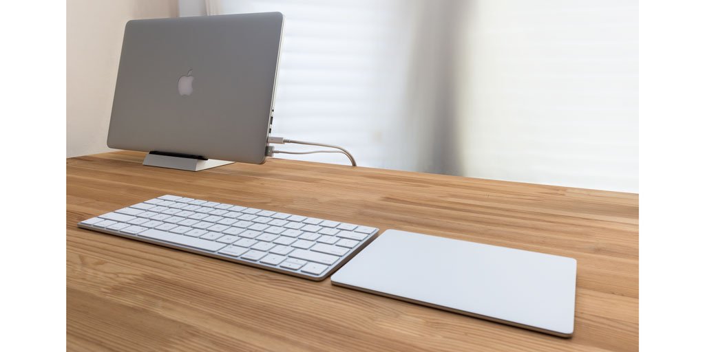 SVALT Cooling Dock workstations help extend &amp; protect the life of your Mac laptop by reducing heat exposure &amp; battery cycles and disabling built-in display &amp; keyboard svalt.com