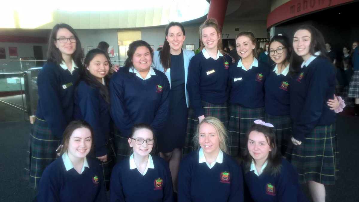 rockfordmanor's tweet photo. More photos from #Emmanuel18 choir along with Ms Whyte. Including her beloved 6th years!!! How they will be missed next year 😭 they have been such a wonderful addition to the choir and to the school the last 6 years - thank you girls and well done! https://t.co/NSVWHwfaqm