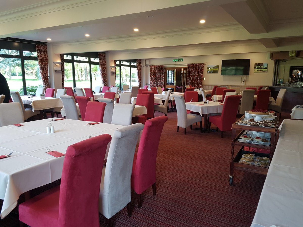 GolfStratford's tweet photo. Another superb weekly draw night at the club with a full house. Winner not present so we have a rollover next week #stratfordgc #drawnight https://t.co/y6vGRQZLwV