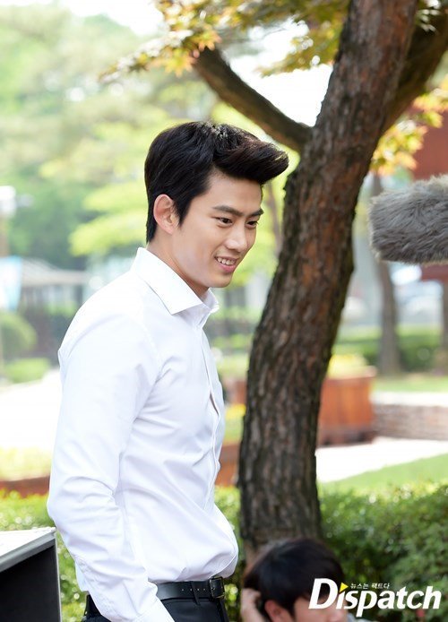 Wiphawan_Thong's tweet photo. 28-12-2017📅 02-05-2018
#126DAY 📬 #Wednesday☔
@taeccool 💚 🗝
"The only thing that matters is love🍬
... it's more difficult than it give . "🎵 https://t.co/RpZRnX0TYx