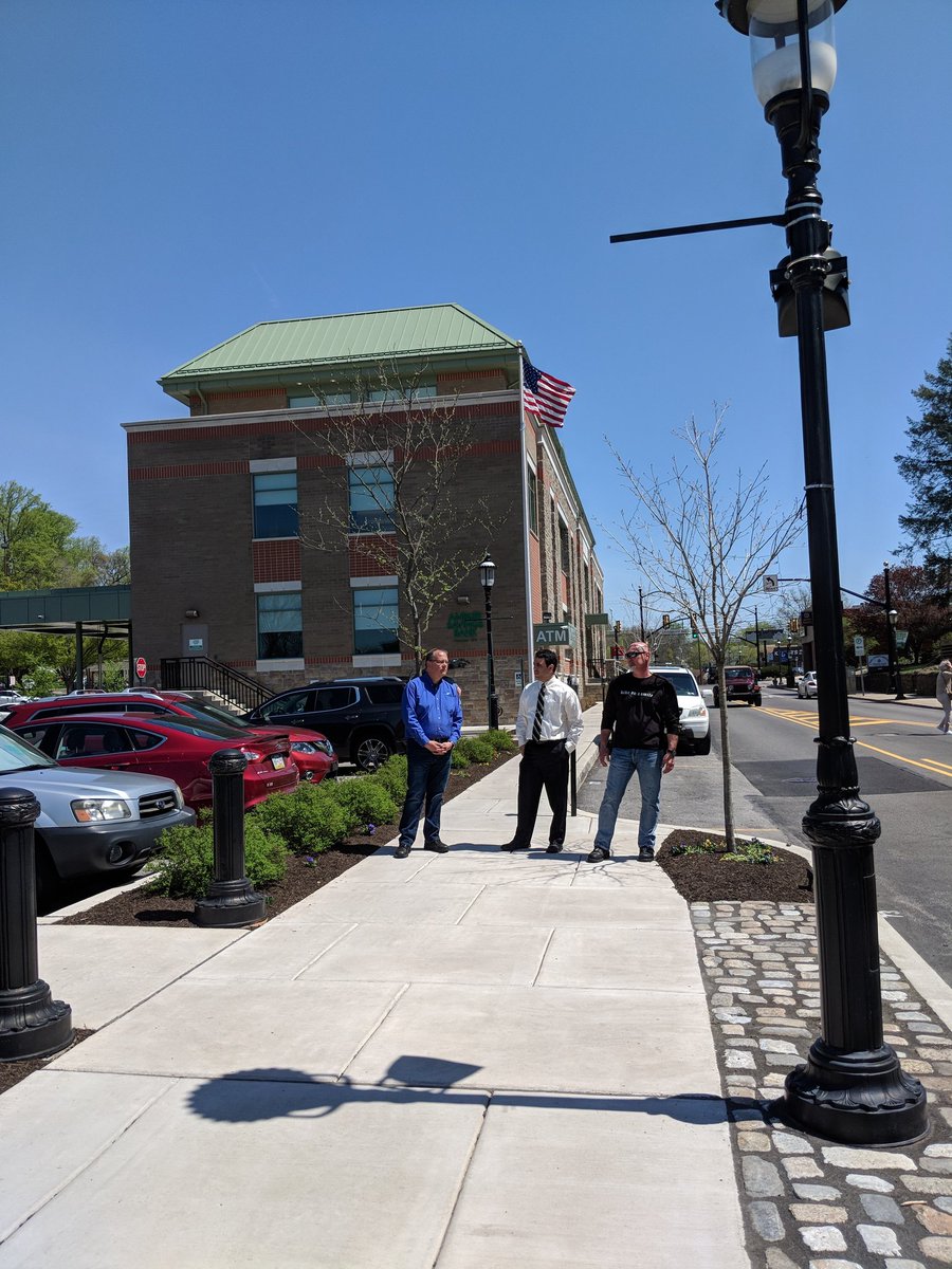 PaCommBankers's tweet photo. Such a great day #RollingForRepeal in #AmblerPA! Thx to Ambler Savings Bank and @RogerZacharia for talking #regrelief and #dealdrawers. Advocating for passage of #S2155 to help #communitybanking and #localbiz. #R4R @ICBA #keepingthelightson https://t.co/Pdd8EE7slQ