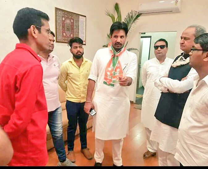 AfzalKhan_INC's tweet photo. Warmest greetings to the the most honest, committed and humble person @ashokgehlot51 ji on your Birthday. The one who is largely inspired by Gandhi and its ideals. God bless you with happiness, love &amp; good health forever.
#HappyBirthdayAshokGehlot https://t.co/AilMtAdtWt