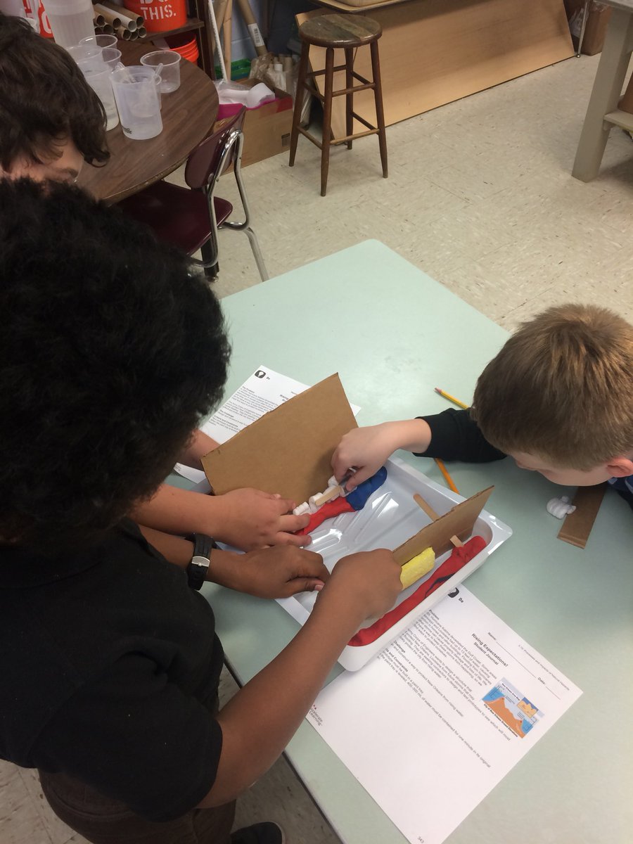 dckplunkett's tweet photo. Grade 3 engineering solutions...the challenge is to design a way to protect New Orleans from rising water! #donohodays https://t.co/jMo2EsoBtx