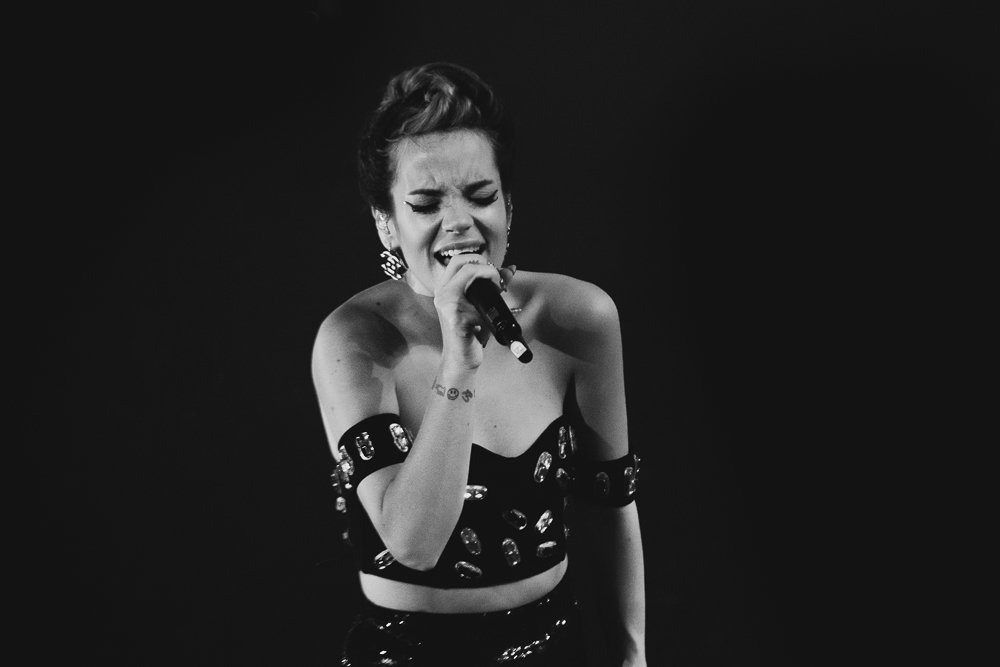 Happy Birthday to Lily Allen!
(Photo: Luis Ruiz) 