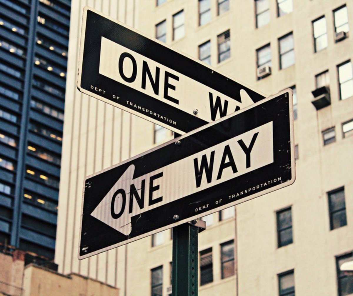 UnlimitedVT's tweet photo. Most people hate making decisions. 🤔🤔🤔
Why is that? 
Join Coach Lindsey Lathrop-Ryan tomorrow 5/3 &amp; get clarity on what's holding you back from making and trusting your decisions (even the small ones!)
Register here> https://t.co/YD5iZBZGK7 https://t.co/NukkjbF4oQ