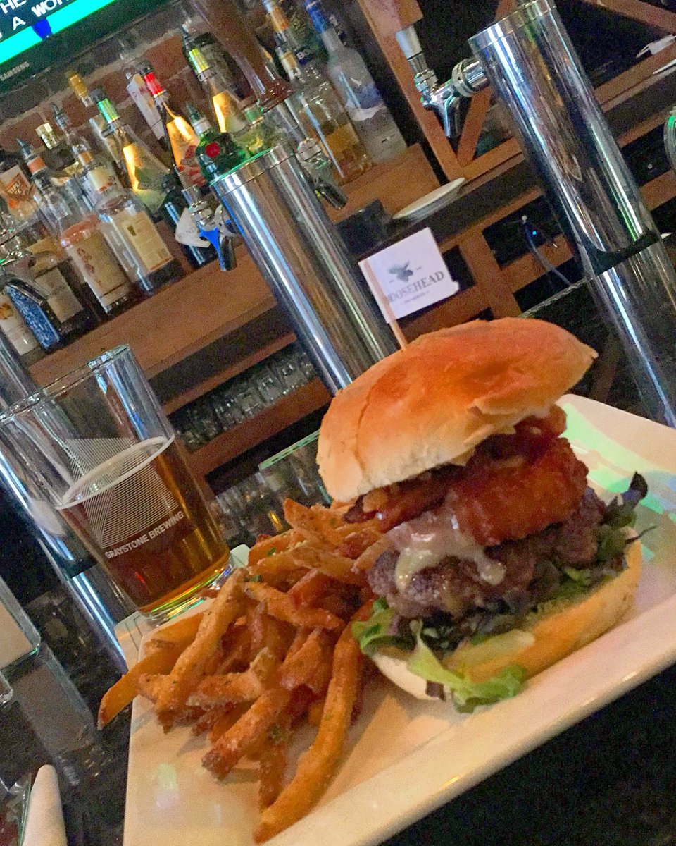 Just tackled the UN Burger from <a href="/caskandkettle/">Cask & Kettle</a>.. Wow, one of the best burgers I’ve ever had! <a href="/MooseheadLager/">Moosehead Breweries</a> @Rock889FM #BurgerWeekSJ