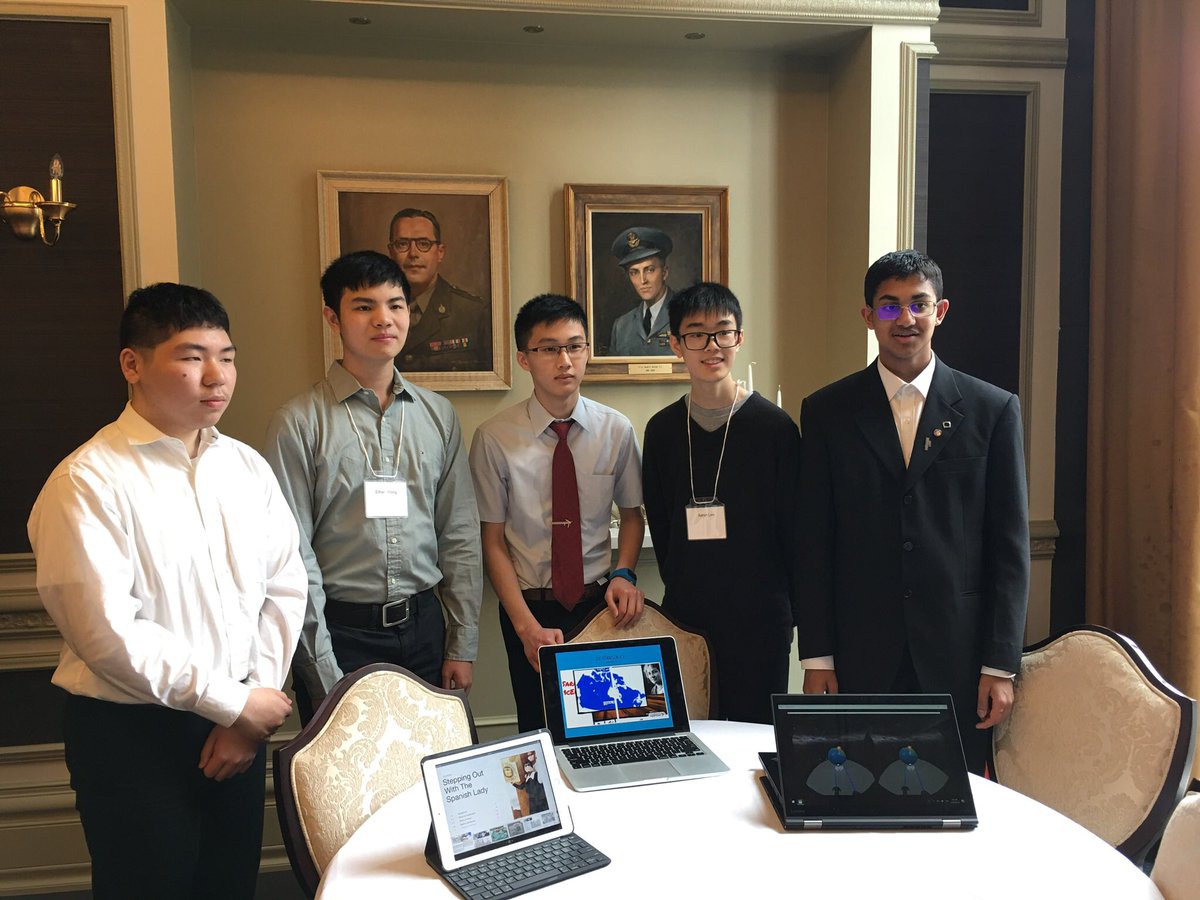 MSS_History's tweet photo. Markville students sharing projects at launch of @Moments_Canada #spanishflu100  https://t.co/gV4BiHAxFu https://t.co/lsZeNP7tv5