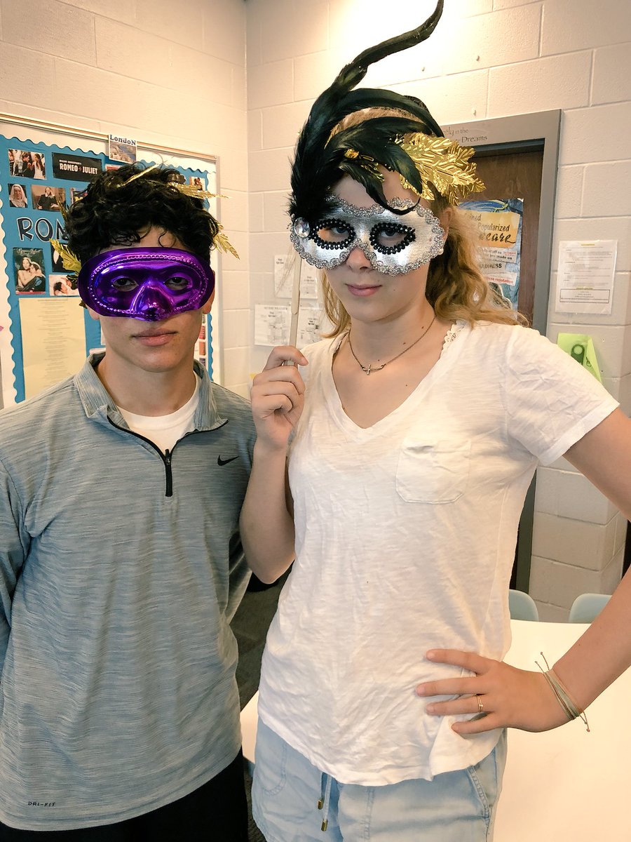 TeenTeacherLA's tweet photo. #English9Krupp students got the #ActOneSceneFive #RomeoAndJuliet party started today! 💃🏻 #OtsegoKnights #ShakespeareIsFun https://t.co/mSDLa7cgzb