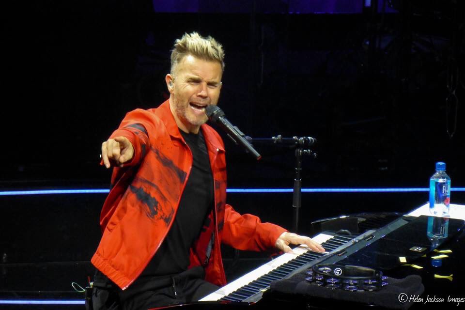 hjimages's tweet photo. Fabulous gig last night @GaryBarlow @SundEmpire #gbsolo2018 https://t.co/xsWlyel5QW